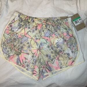 Nike Dri-FIT Floral Training Running Shorts Girls XL NWT